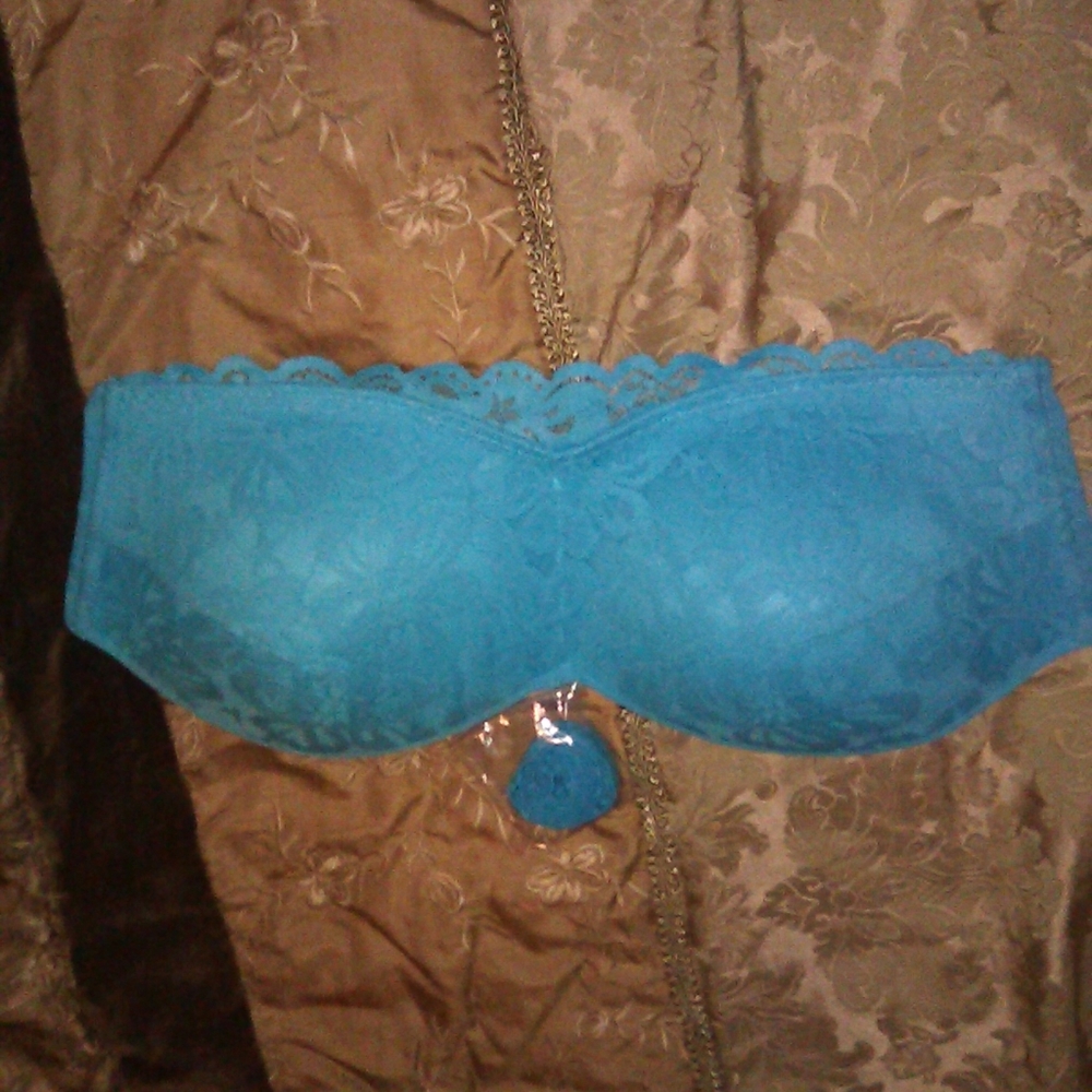 Strapless lace bra multi wear clear straps NWT